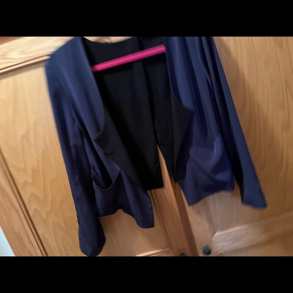 Silk reversible jacket - O/S. Black and Navy Blue. Pockets. - Picture 5 of 6